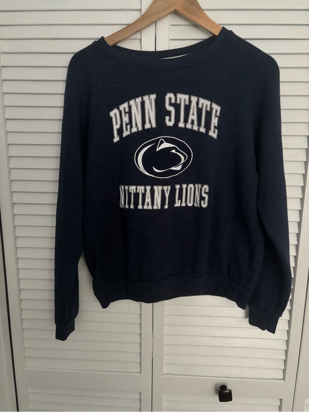 Penn State Nittany Lions Navy Crewneck Sweatshirt, Size M